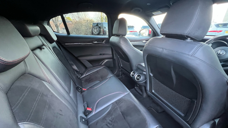 Alfa Romeo Stelvio 2.9 V6 BiTurbo 510 Quadrifoglio 5dr Auto Petrol Estate